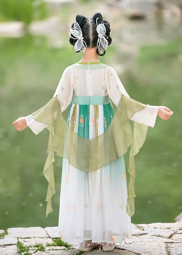 Enchanting Green Xiuhe dress