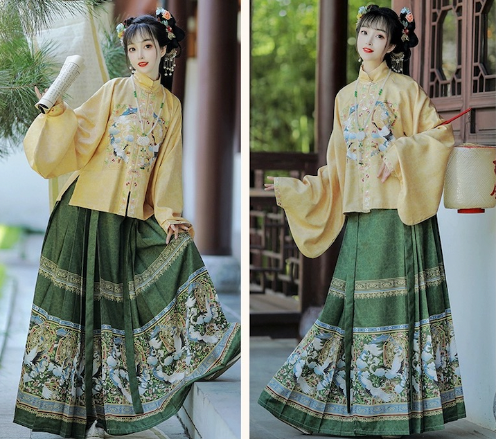 PreOder:Crane Whisper Green: Elegant Ming-Style Hanfu Dress with Horse-Face Skirt and Mandarin Collar