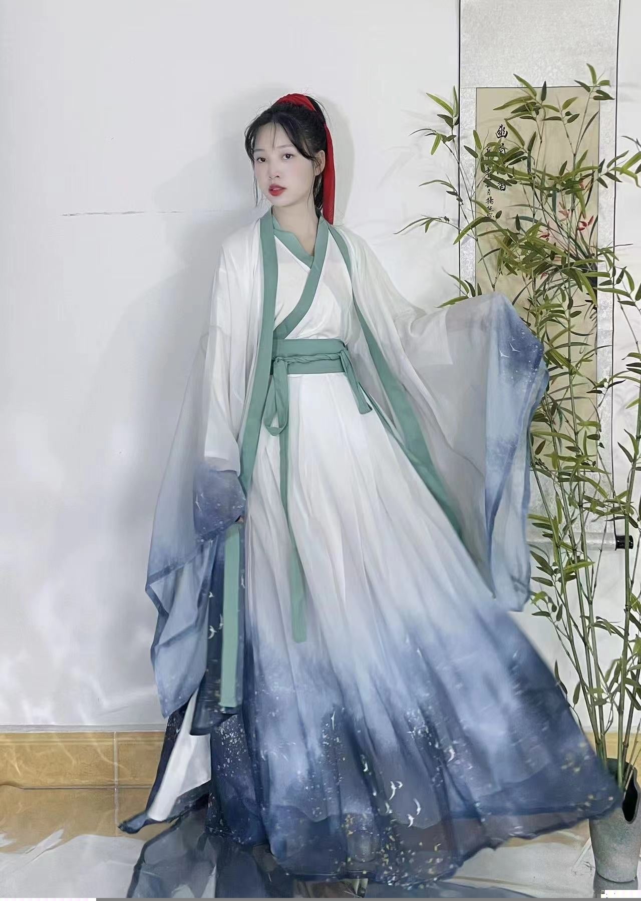 PreOder:Elegant Dynasty: Matching Parent-Child Hanfu Outfits – Timeless Traditional Long Robes for Kids & Adults
