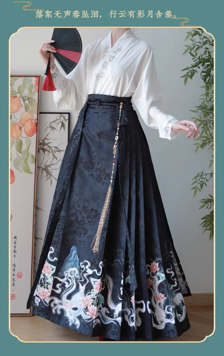 PreOrder: Lotus Fox Elegance : Ming-Style Hanfu - Embroidered Bishop Sleeve Horseface Skirt Set - Everyday Chinese Chic