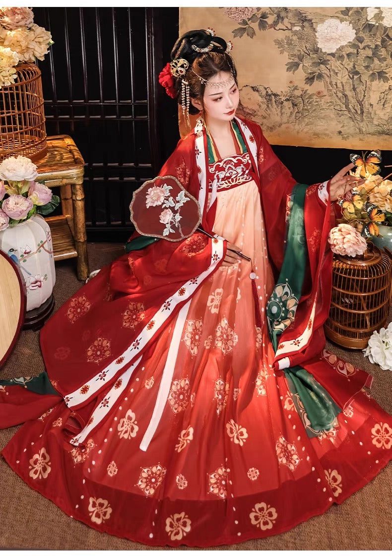 PreOrder:Autumn Majesty: Green & Red - Tang Dynasty Inspired Women's Hanfu Set with Wide-Sleeved Robe