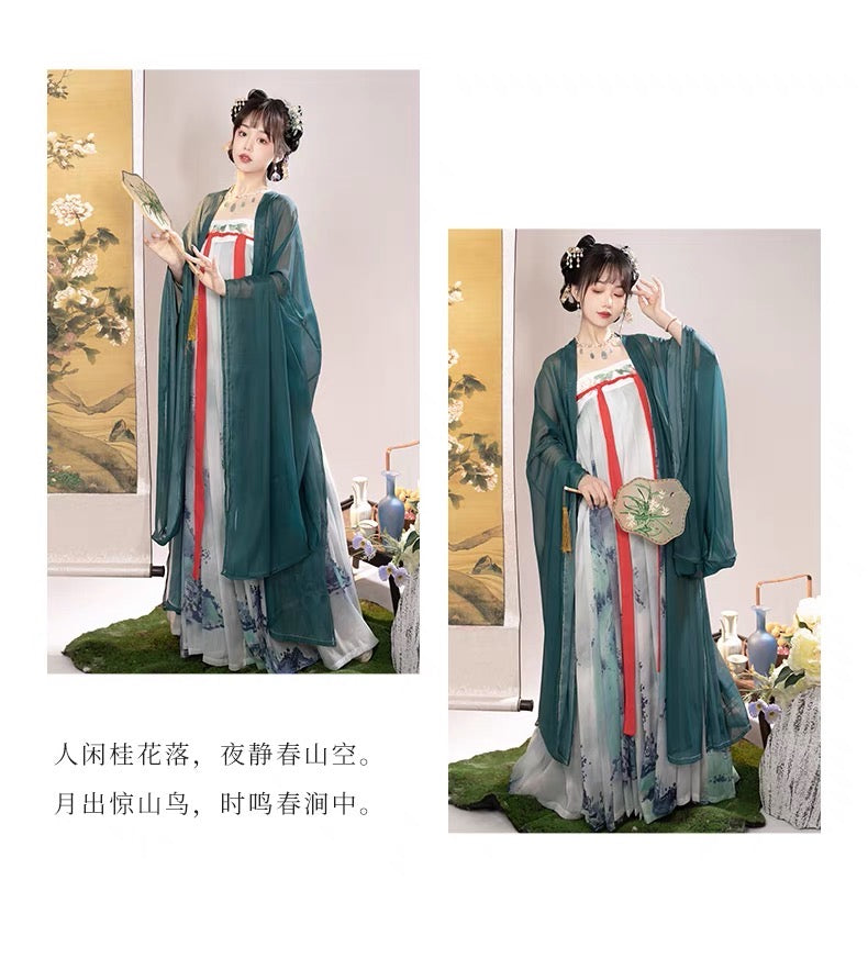 Mountain Wanderer: Ethereal Green Tang Dynasty Hanfu for Women