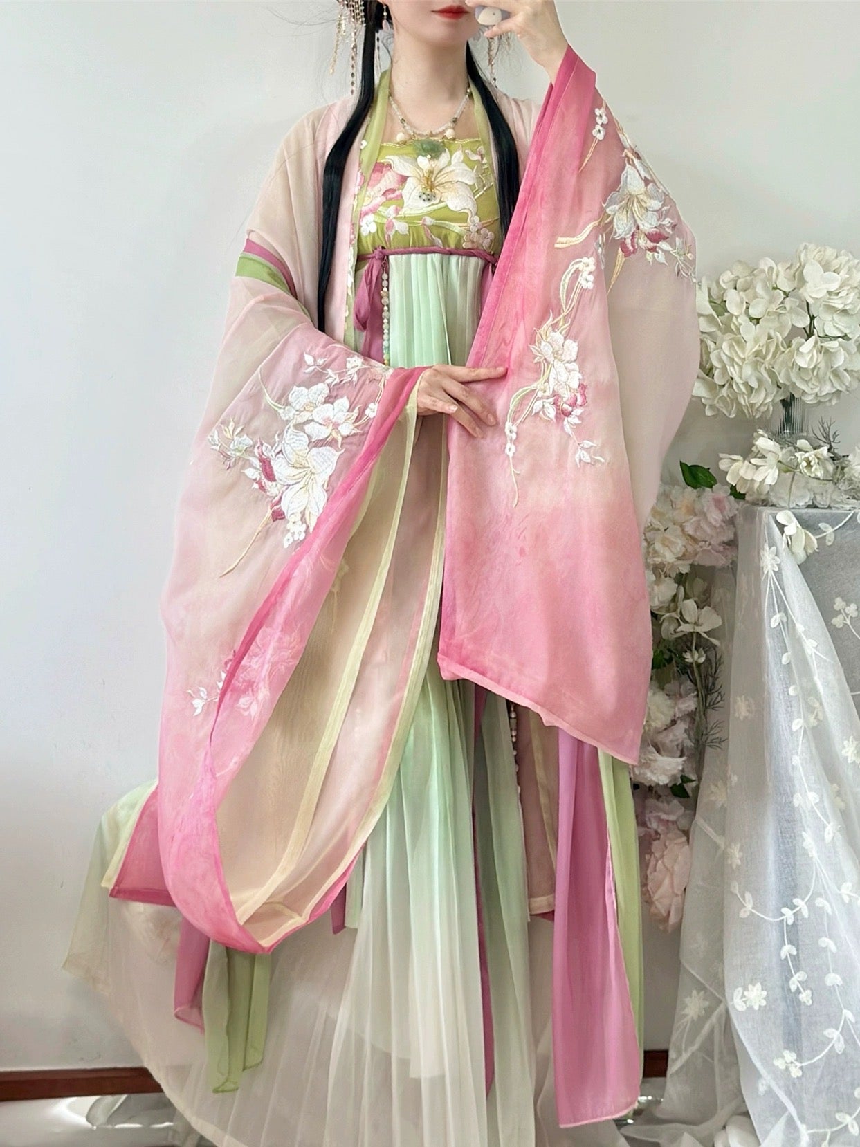 Gradient Embroidered Skirt: Dual-Layered Hanfu with Peach and Green Sleeves
