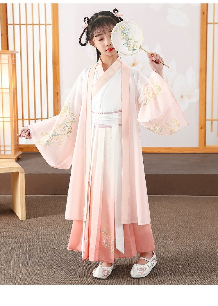 Dancing Phoenix:  Hanfu Dress with Cross-Collar and Wide Sleeves