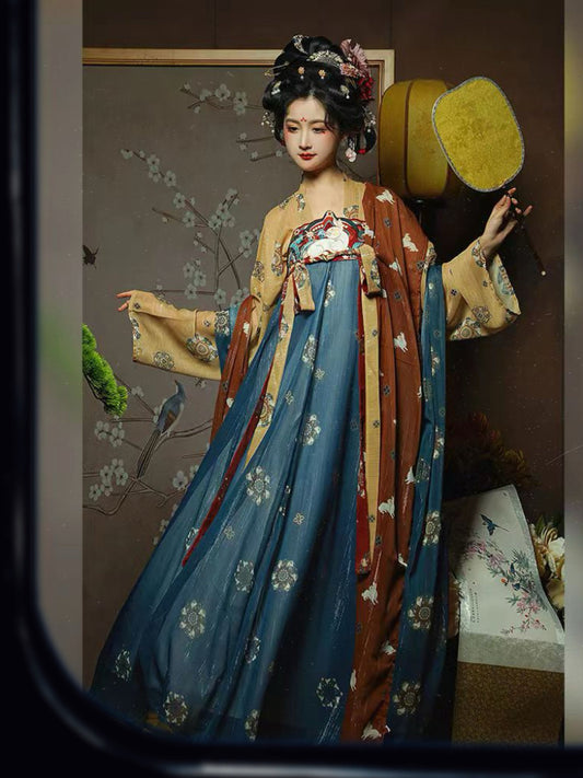 PreOrder:Tang Palace Night Banquet: Yellow Traditional Hanfu - Ethereal for Spring/Summer - Lightweight Daily Wear
