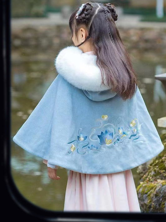 PreOder:Elegant  Blue Cloak for Kids - Traditional Chinese Hanfu Accessory