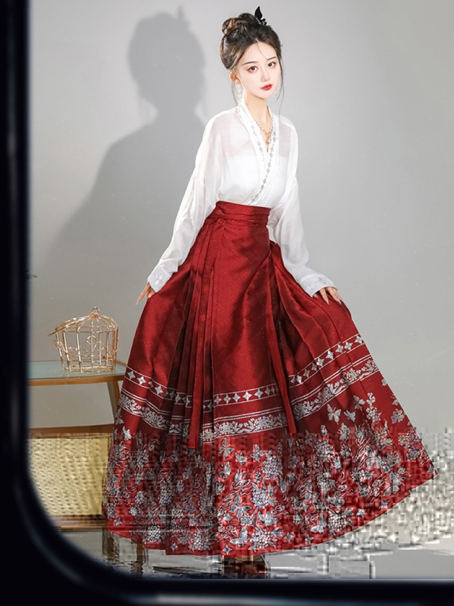PreOder:Dream Butterfly Red: Traditional Ming Dynasty Horseface Skirt Set