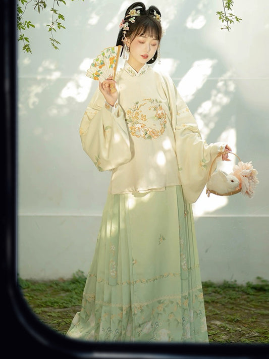 Bunny Whisper Green - Ming Dynasty Hanfu with Round Neck Robe, Pipa Sleeves & Horse-face dress