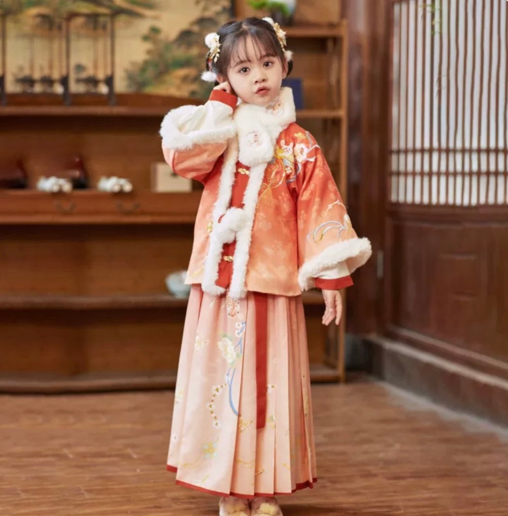 Koi Splendor - Traditional Hanfu for Little Girls: Chinese Elegance