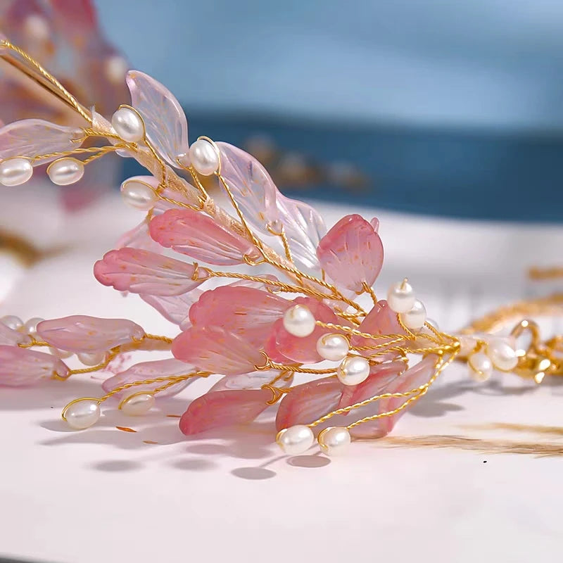 迷人的粉色花卉流苏头带 - 人造耳环设计